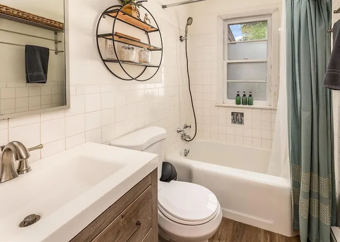 Walkable 2br In Downtown * Marion