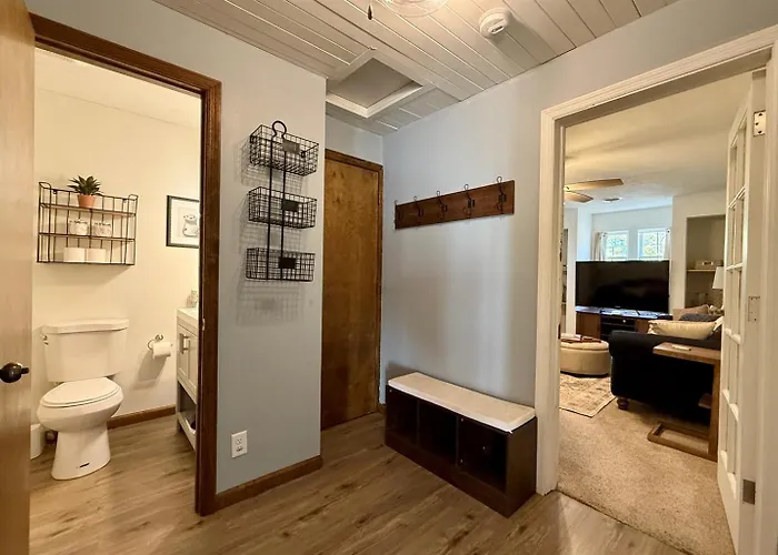 Walkable 2br In Downtown * Marion